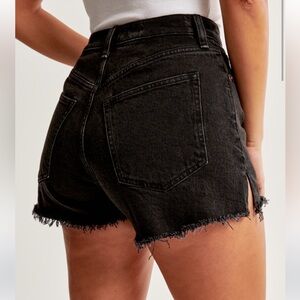 A&F The Mom Short High Rise (Curve Love)